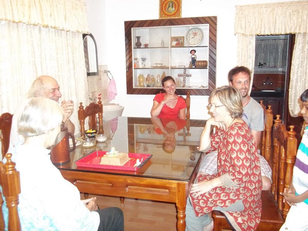 Aroma Home Stay Kochi エクステリア 写真