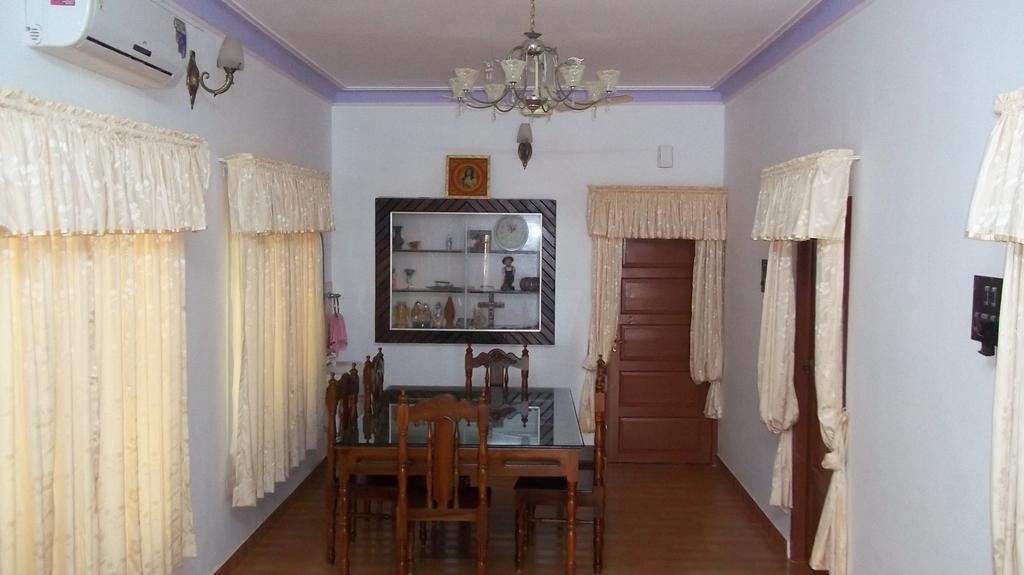 Aroma Home Stay Kochi エクステリア 写真