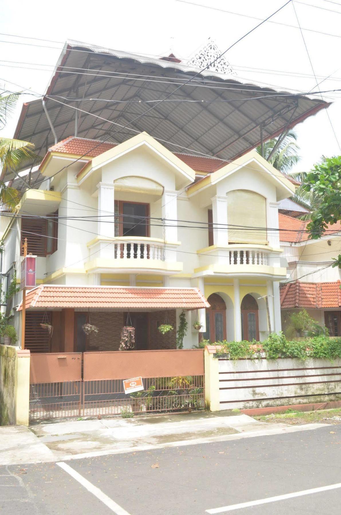 Aroma Home Stay Kochi エクステリア 写真